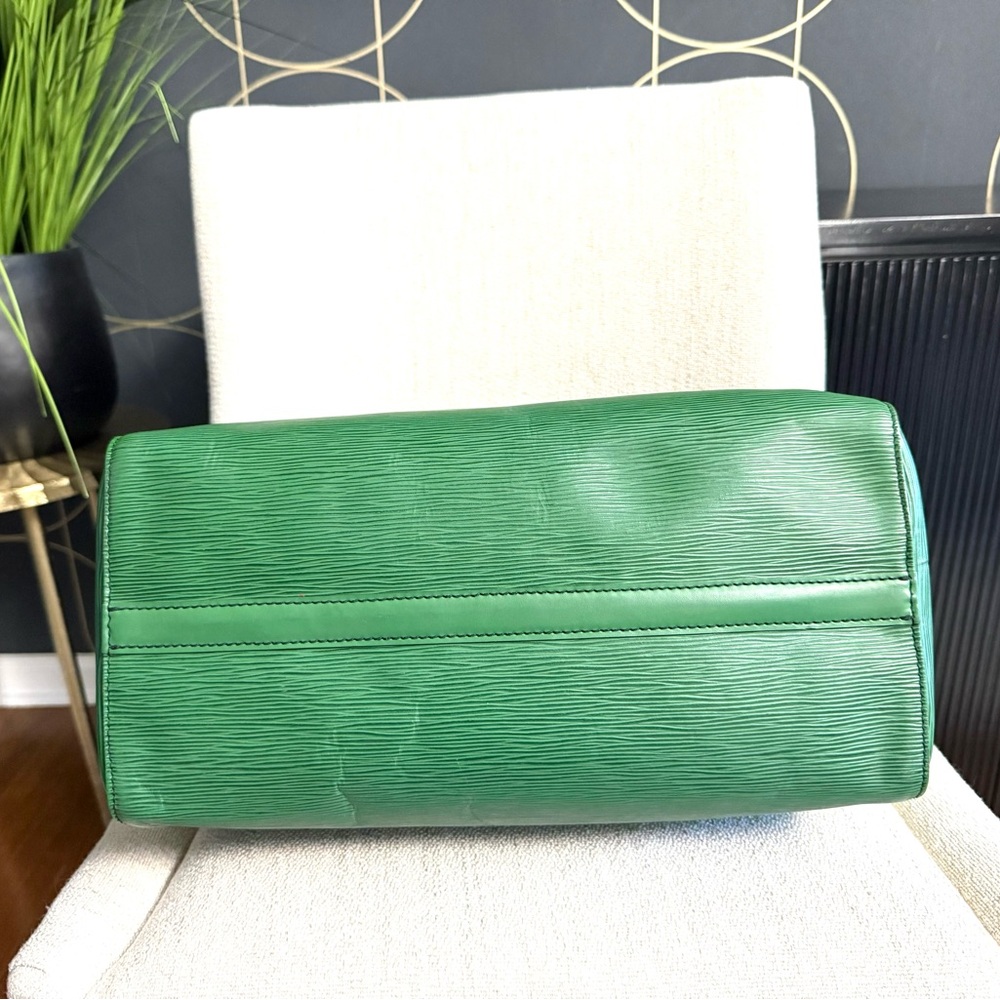 Authentic Louis Vuitton Speedy 35 satchel bag Epi Green Leather M42994 - Picture 10 of 16